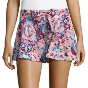 NWOT PARKER Floral Printed Pleated Shorts In Viola